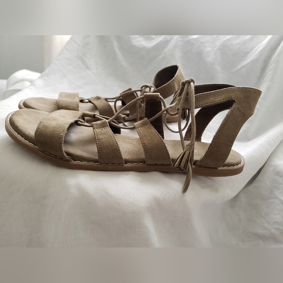 Old Navy Sandals Sz 10 - Picture 5 of 9